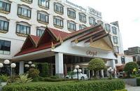 Royal Dokmaideng Hotel 