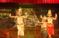 voyages vietnam cambodge: spectacles de danse des cambodgiens