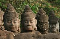 Cambodia travel: Introduction to cambodian Buddhism, visit Angkor Wat