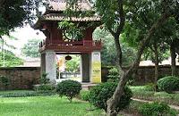 Trek Vietnam à la rencontres des Thais et Muong à Pu Luong, visite du temple de la litterature
