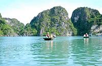 croisiere en jonque de luxe a la baie halong, voyage de luxe au vietnam
